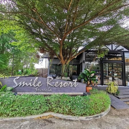 Smile Resort Sriracha Si Racha Exterior foto